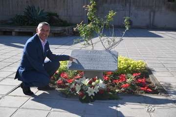 La ULPGC inmortaliza a su recordado profesor Antonio Falcón/FJS Fotografía.